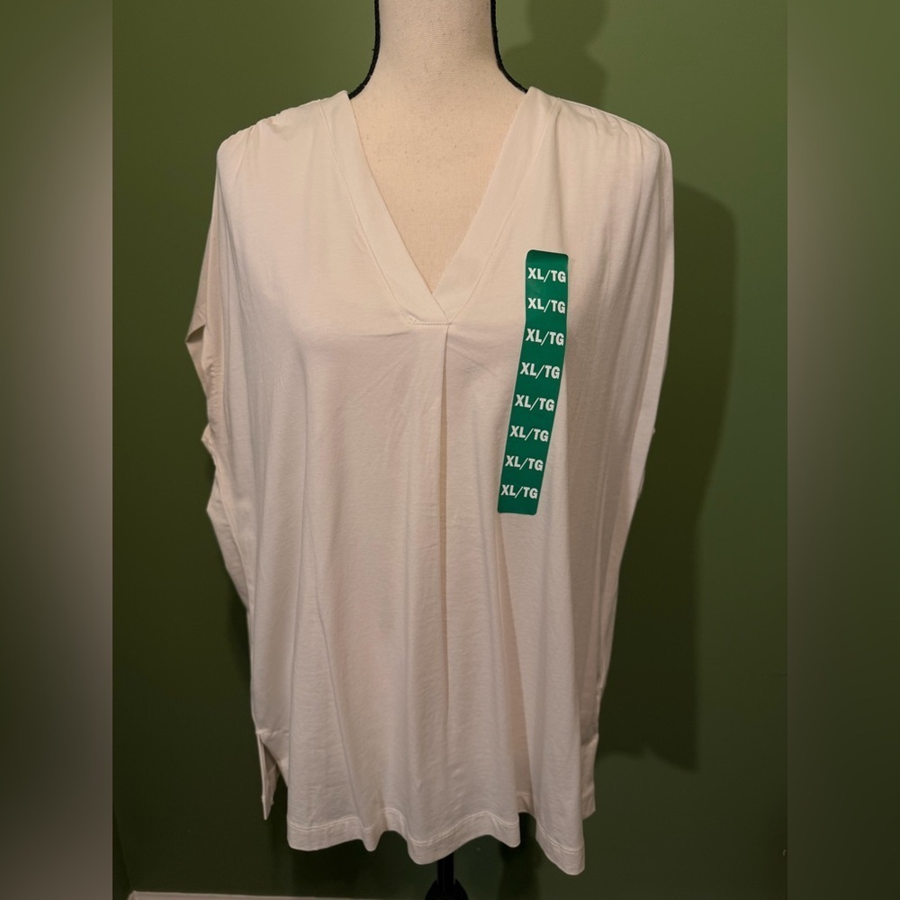 Banana Republic Cream V-Neck Blouse